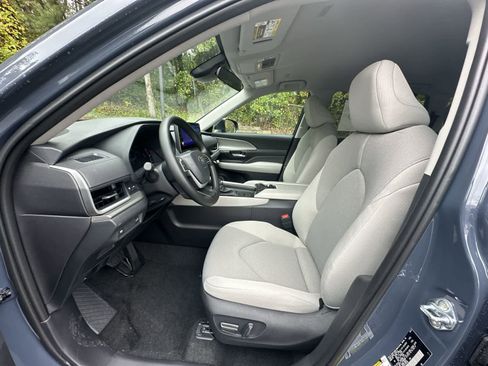 Used 2026 Toyota Grand Highlander LE image 22