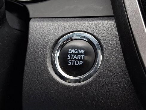 Used 2022 Toyota Camry SE w/ Cold Weather Package AWD/4WD image 23