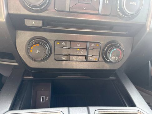 Used 2017 Ford F150 XLT w/ Equipment Group 301A Mid AWD/4WD image 15