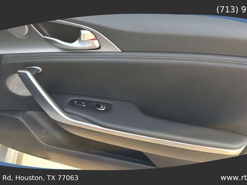 Used 2019 Kia Stinger GT2 AWD/4WD image 37