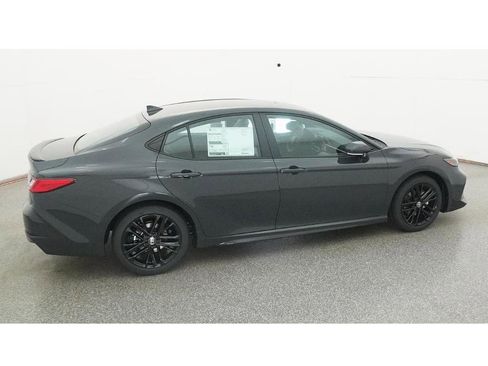 New 2026 Toyota Camry SE image 10