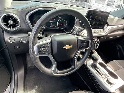 Used 2024 Chevrolet Blazer LT image 10