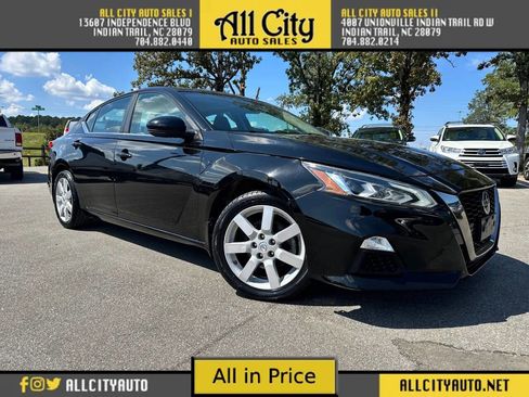 Used 2019 Nissan Altima 2.5 SR w/ SR Premium Package image 1
