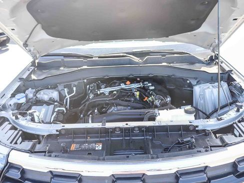 Used 2026 Ford Explorer Active w/ Active Comfort Package RWD image 28