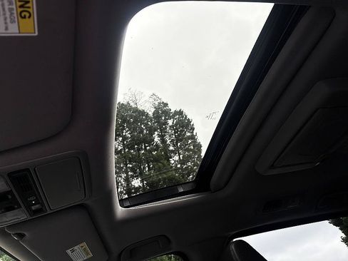 Used 2019 Honda Odyssey Touring image 20