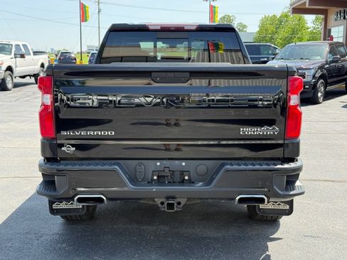 Used 2019 Chevrolet Silverado 1500 High Country w/ Technology Package AWD/4WD image 7