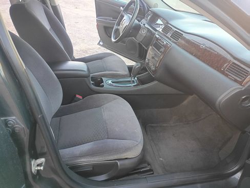Used 2016 Chevrolet Impala LT FWD image 8