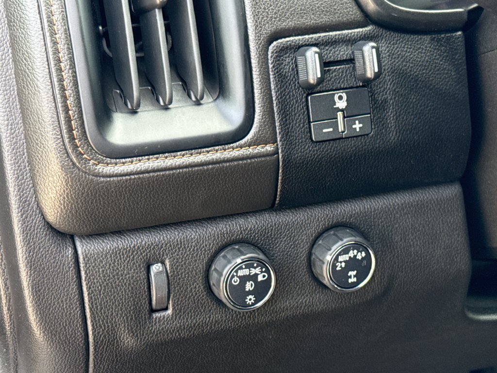 Used 2022 GMC Canyon AT4 AWD/4WD image 14