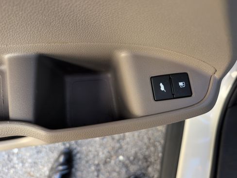 Used 2018 Honda Pilot EX-L image 12