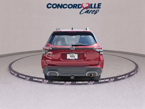 Used 2025 Subaru Forester Limited AWD/4WD image 6