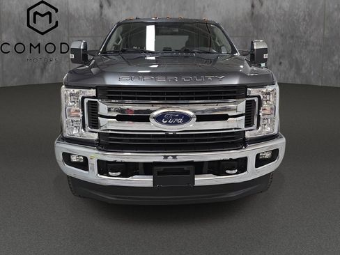 Used 2018 Ford F250 XLT w/ XLT Premium Package AWD/4WD image 8