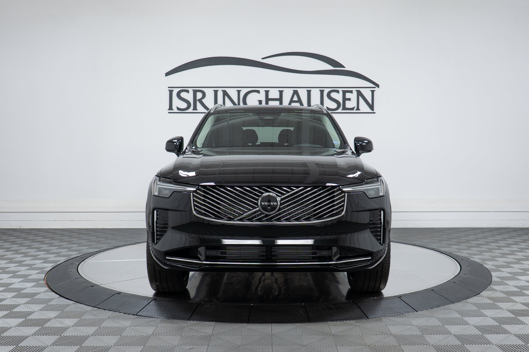 New 2026 Volvo XC90 T8 Plus w/ Protection Package Premier AWD/4WD image 2