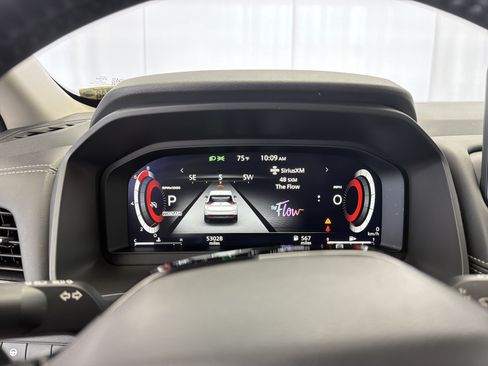 Used 2025 Nissan Rogue SL FWD image 8