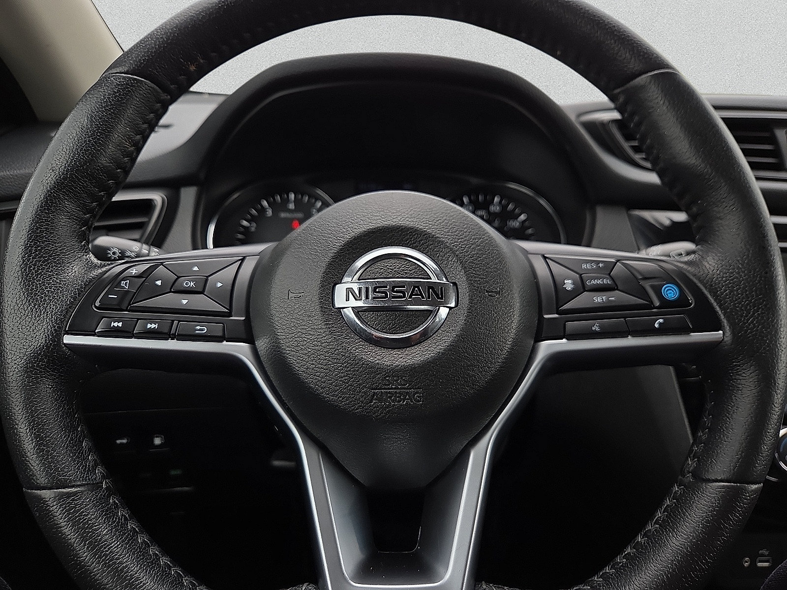 Used 2019 Nissan Rogue SL AWD/4WD image 24
