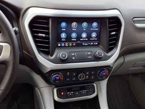 Used 2023 GMC Acadia SLT w/ Technology Package image 16