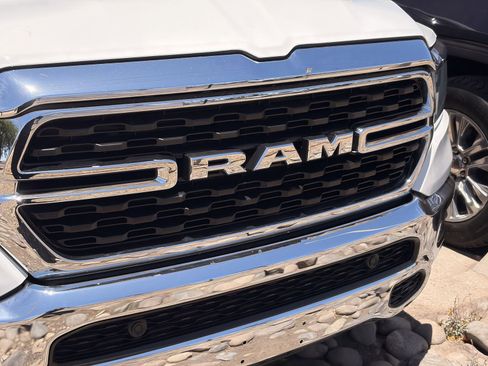 Used 2022 RAM 1500 Big Horn AWD/4WD image 4