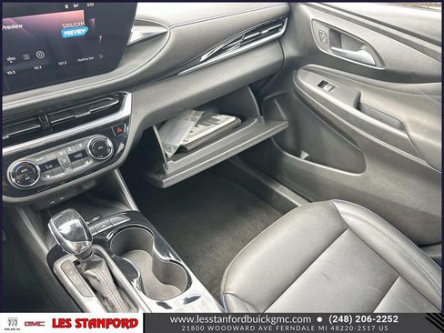 Used 2024 Buick Envista Sport Touring w/ Convenience I Package FWD image 34