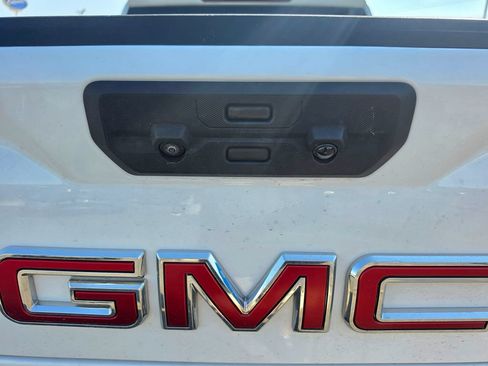 Used 2025 GMC Sierra 1500 SLT AWD/4WD image 6