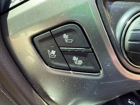 Used 2019 Chevrolet Silverado 2500 LTZ w/ Duramax Plus Package AWD/4WD image 28