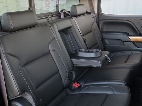 Used 2016 Chevrolet Silverado 1500 LTZ w/ LTZ Plus Package image 29