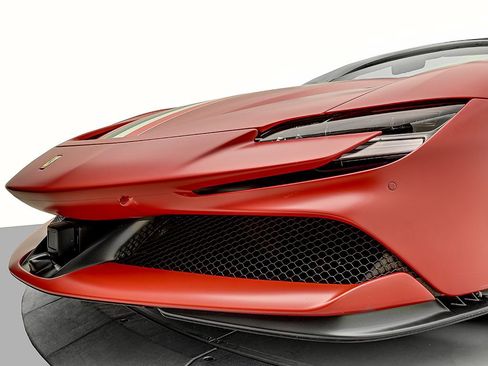 Certified 2022 Ferrari SF90 Spider AWD/4WD image 23