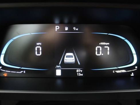 New 2026 Hyundai Elantra SEL Sport FWD image 15
