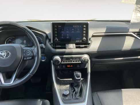 Used 2020 Toyota RAV4 XSE w/ XSE Grade Weather Package AWD/4WD image 11