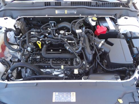 Used 2019 Ford Fusion SE FWD image 23