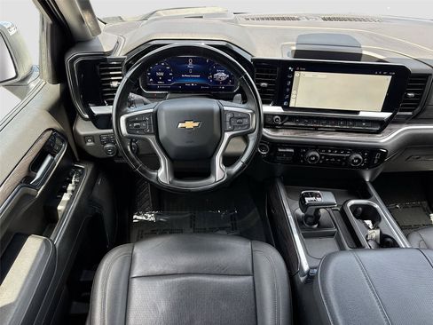 Used 2024 Chevrolet Silverado 1500 LTZ w/ LTZ Convenience Package II AWD/4WD image 22