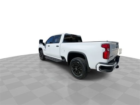 Used 2022 Chevrolet Silverado 2500 LTZ w/ LTZ Plus Package image 11