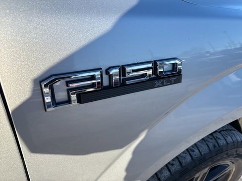 Used 2019 Ford F150 XLT w/ Trailer Tow Package image 5