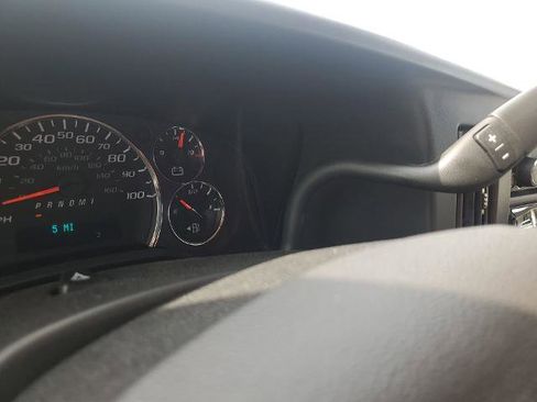 New 2025 GMC Savana 2500 w/ Driver Convenience Package image 22