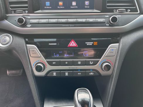 Used 2017 Hyundai Elantra Value Edition FWD image 31