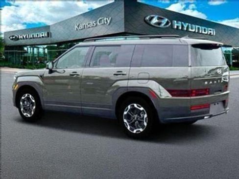 New 2025 Hyundai Santa Fe SEL image 8