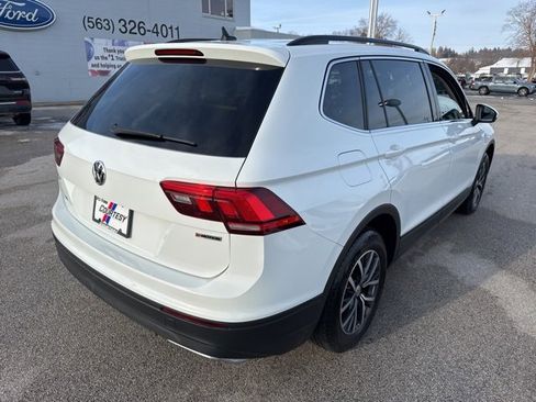 Used 2019 Volkswagen Tiguan SE image 5
