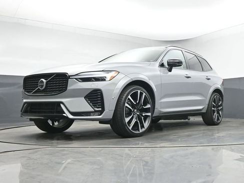 Used 2024 Volvo XC60 B5 Ultimate w/ Protection Package Premier image 36