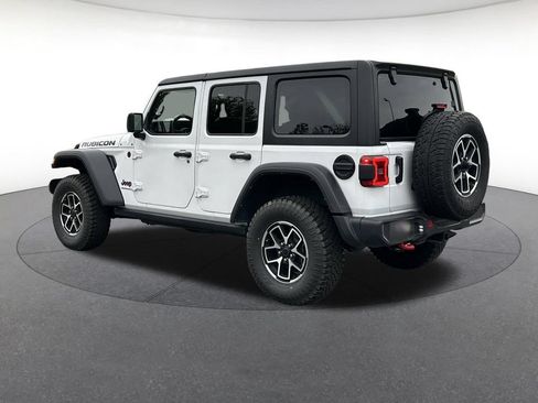 Used 2024 Jeep Wrangler Unlimited Rubicon AWD/4WD image 3