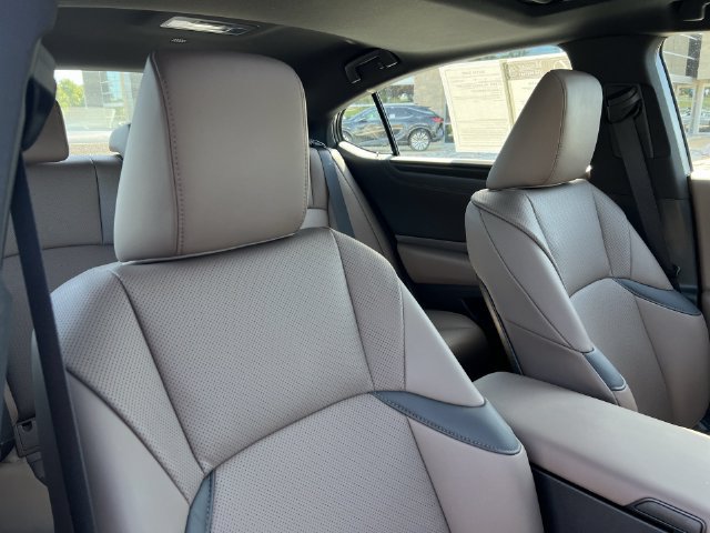 Certified 2025 Lexus ES 350 w/ Premium Package FWD image 23