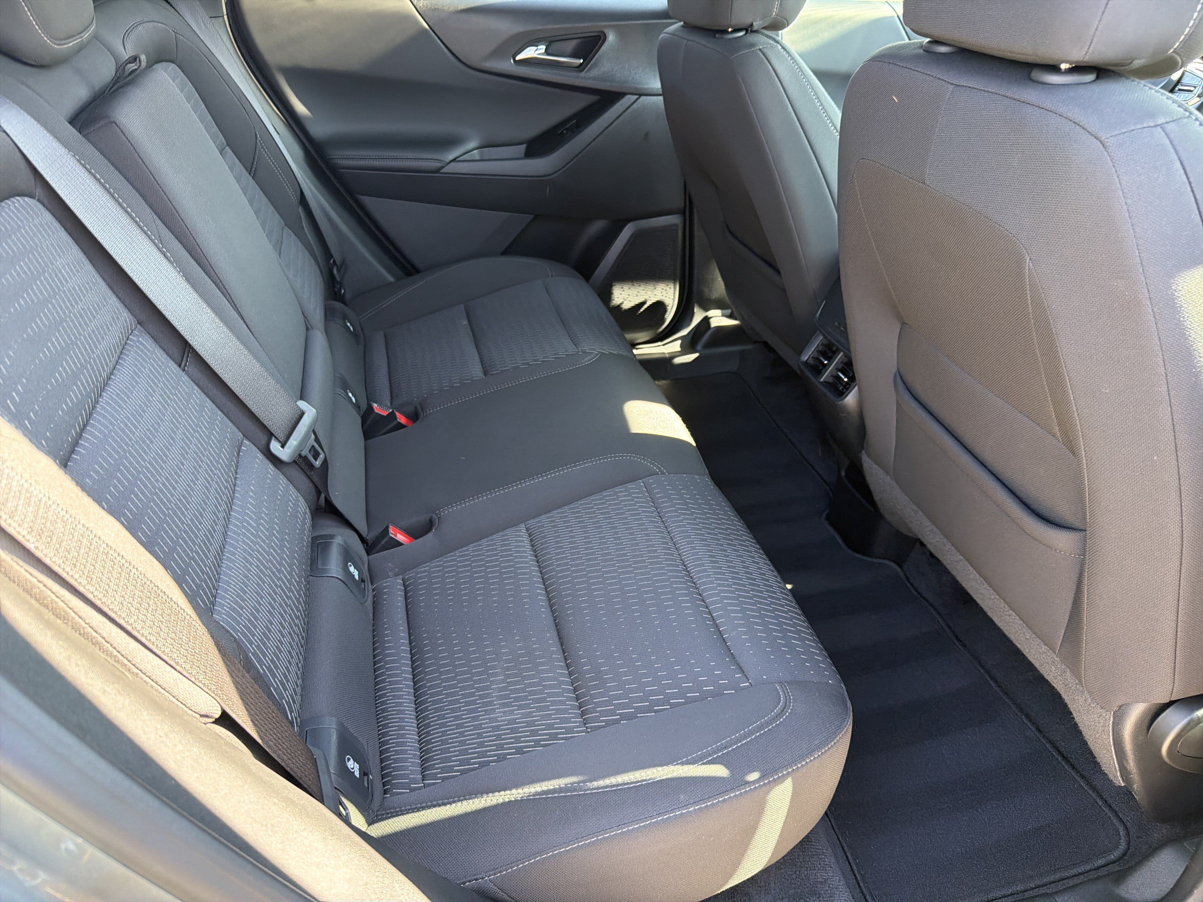 Used 2025 Chevrolet Equinox LT AWD/4WD image 26