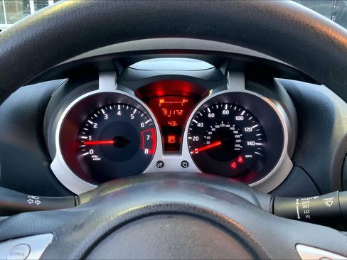 Used 2017 Nissan Juke S image 24