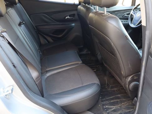 Used 2020 Buick Encore Preferred FWD image 16