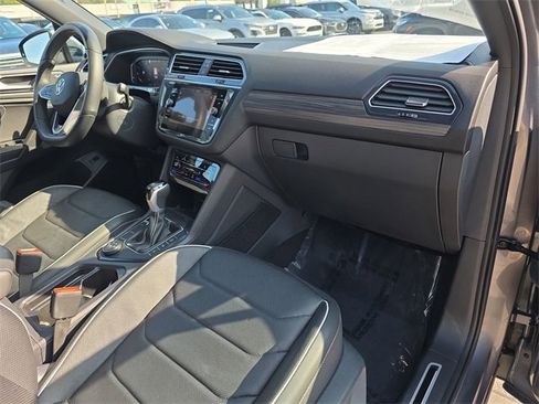 Certified 2024 Volkswagen Tiguan SEL R-Line image 12