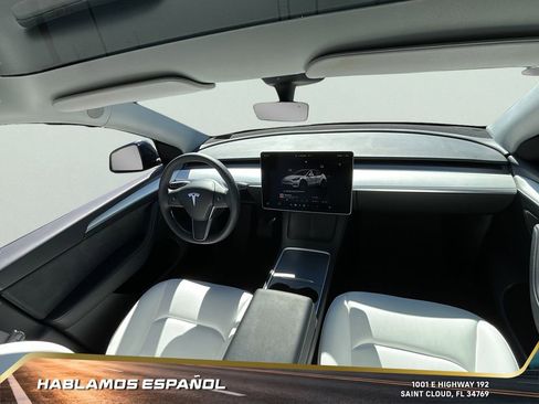 Used 2025 Tesla Model Y Long Range image 22
