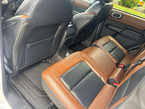 Used 2024 Ford Bronco Outer Banks AWD/4WD image 37