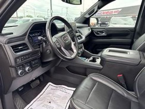 Used 2021 GMC Yukon SLT w/ SLT Luxury Plus Package AWD/4WD image 9