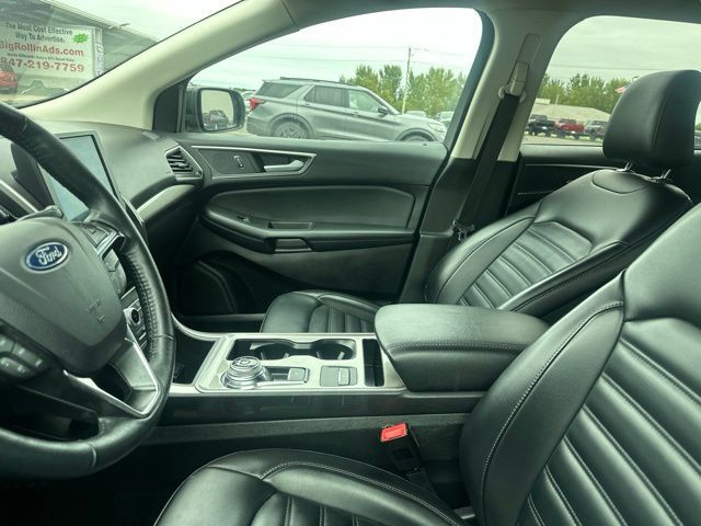 Used 2024 Ford Edge SEL AWD/4WD image 5