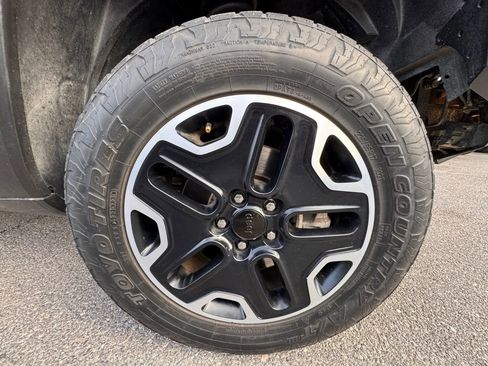 Used 2016 Jeep Renegade Trailhawk image 8