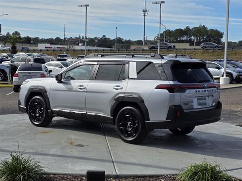 New 2026 Subaru Outback Limited image 4