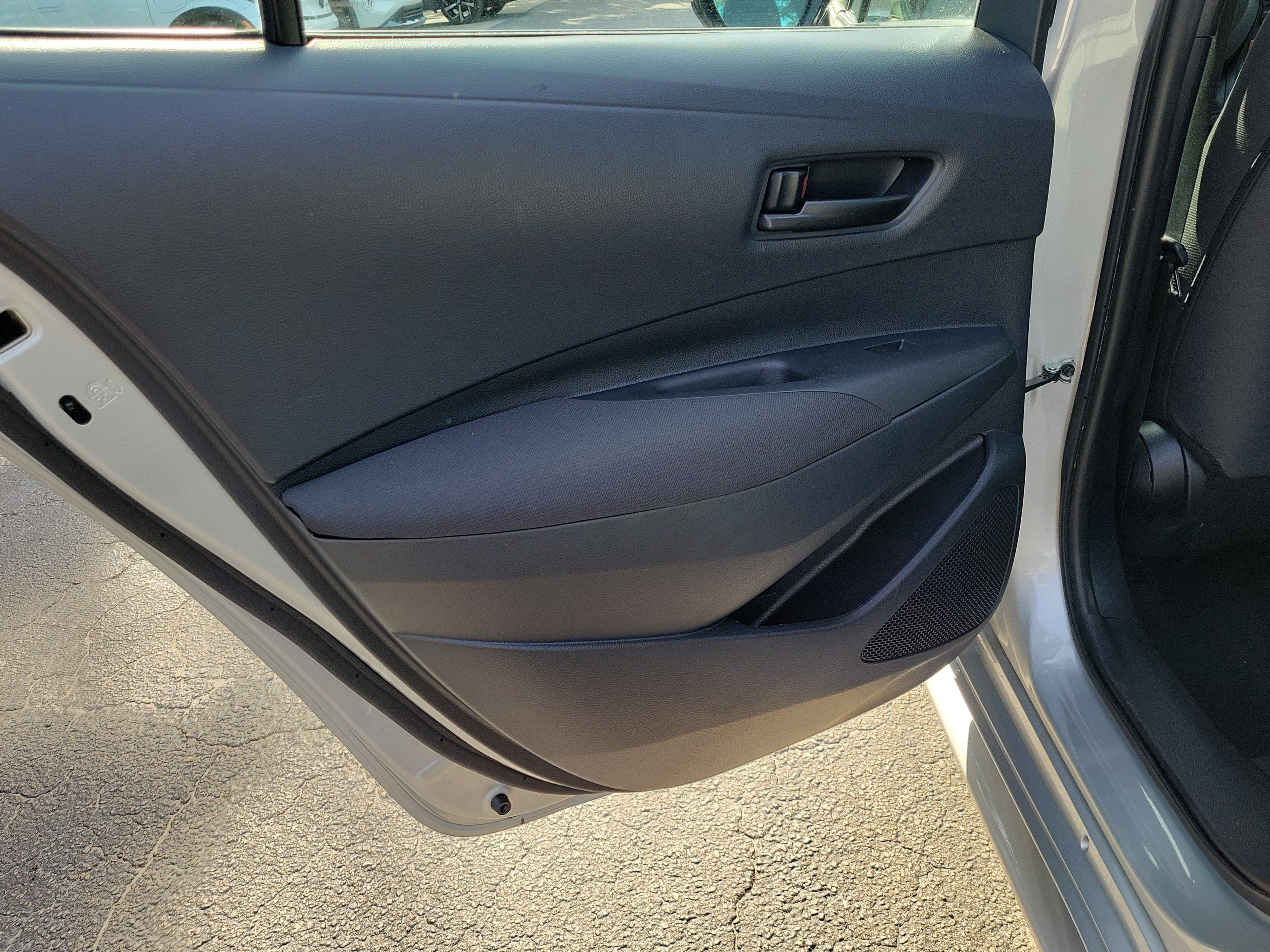 Used 2024 Toyota Corolla LE FWD image 9