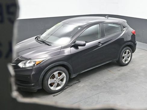Used 2017 Honda HR-V LX image 30